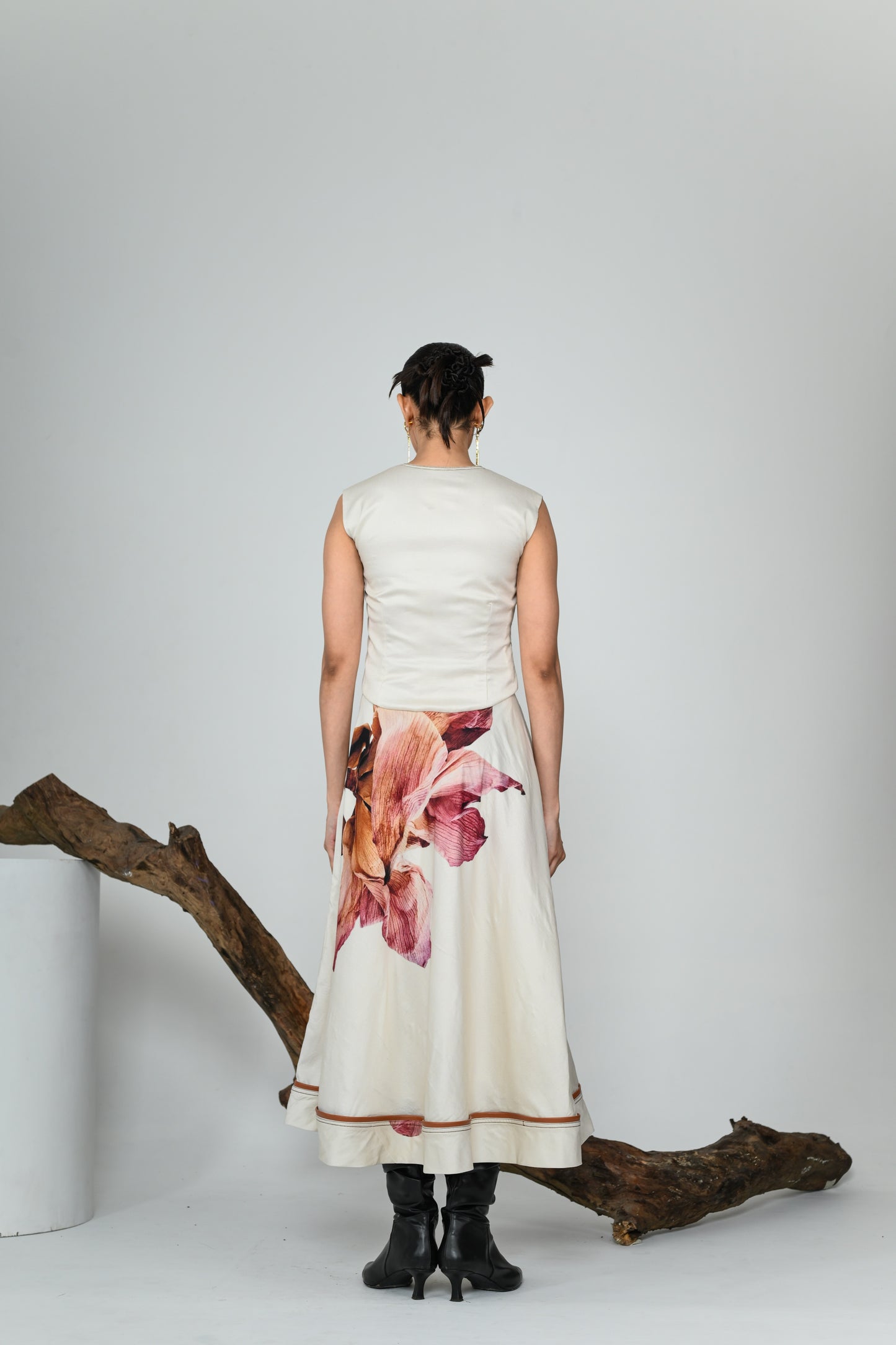 PETALS AFTER TIME' SKIRT SET