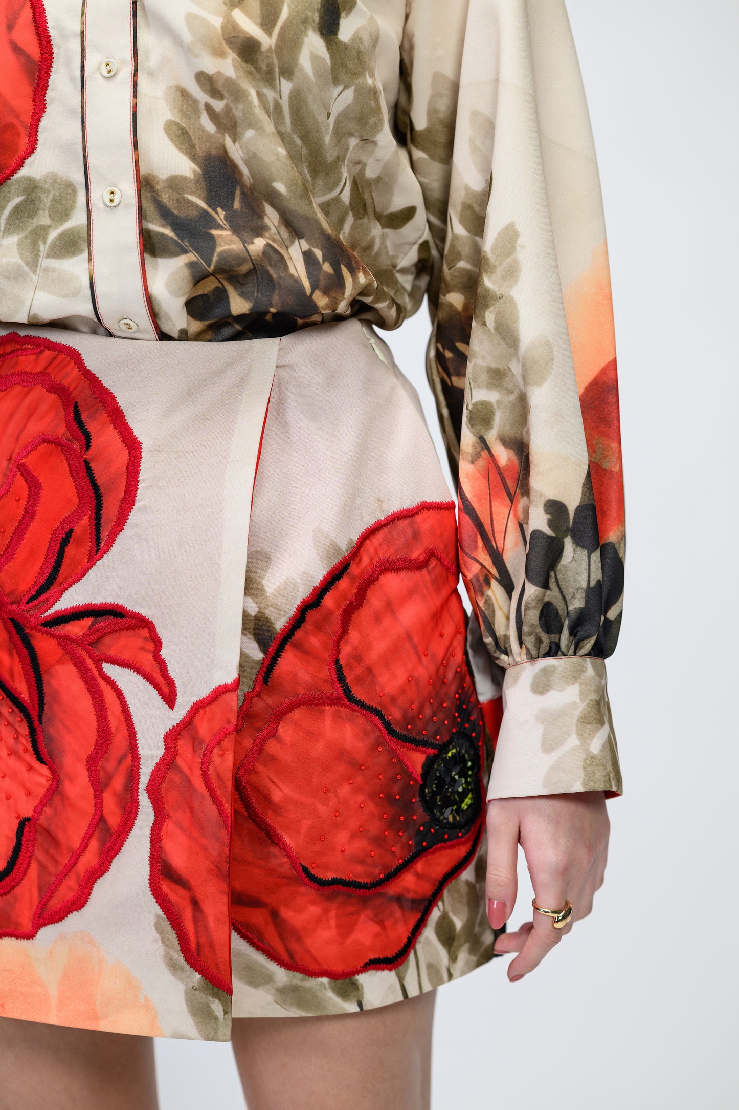 PETAL POISE SKIRT