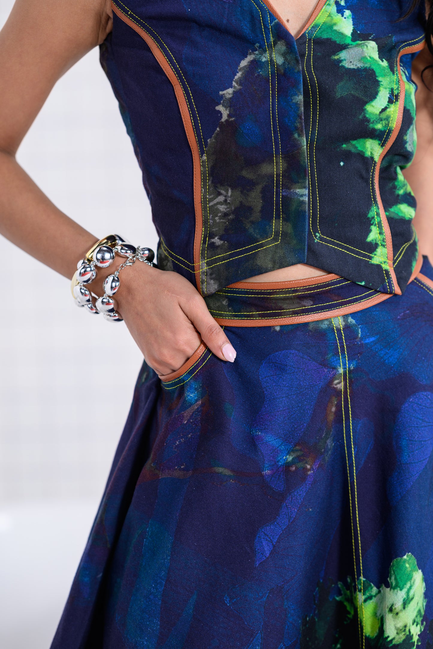NEON ECLIPSE SKIRT SET