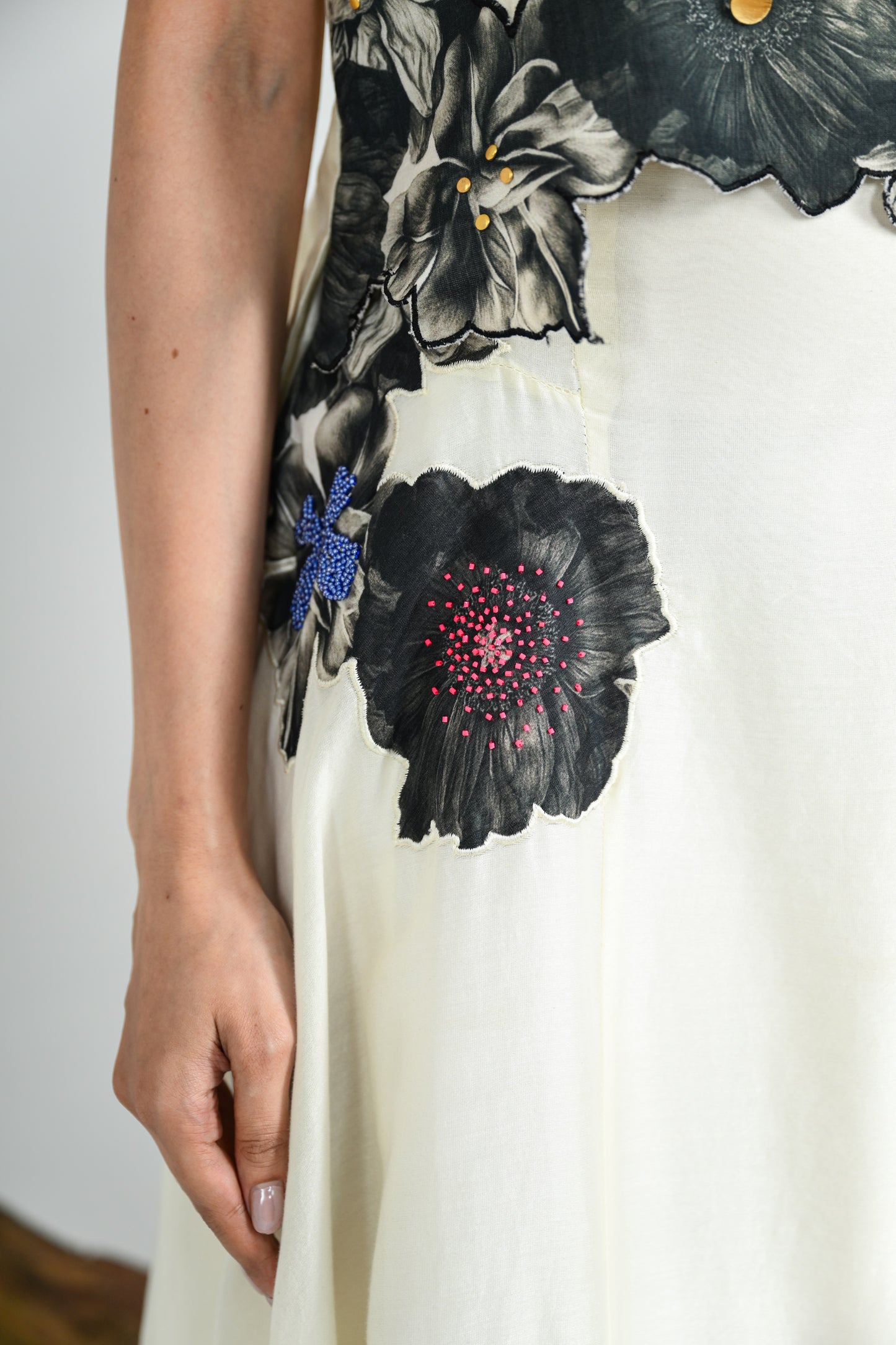 ATHRACITE BLOSSOM SKIRT