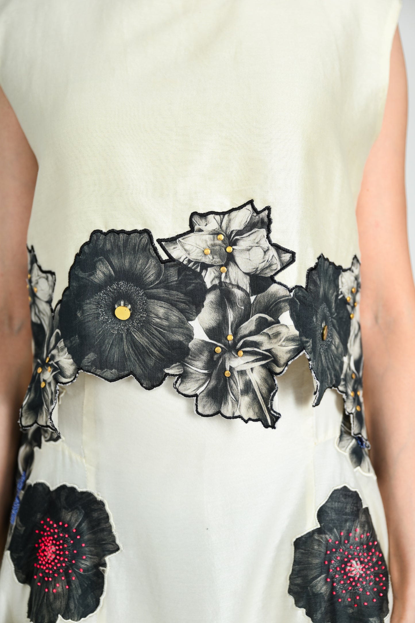 ANTHRACITE BLOSSOM TOP