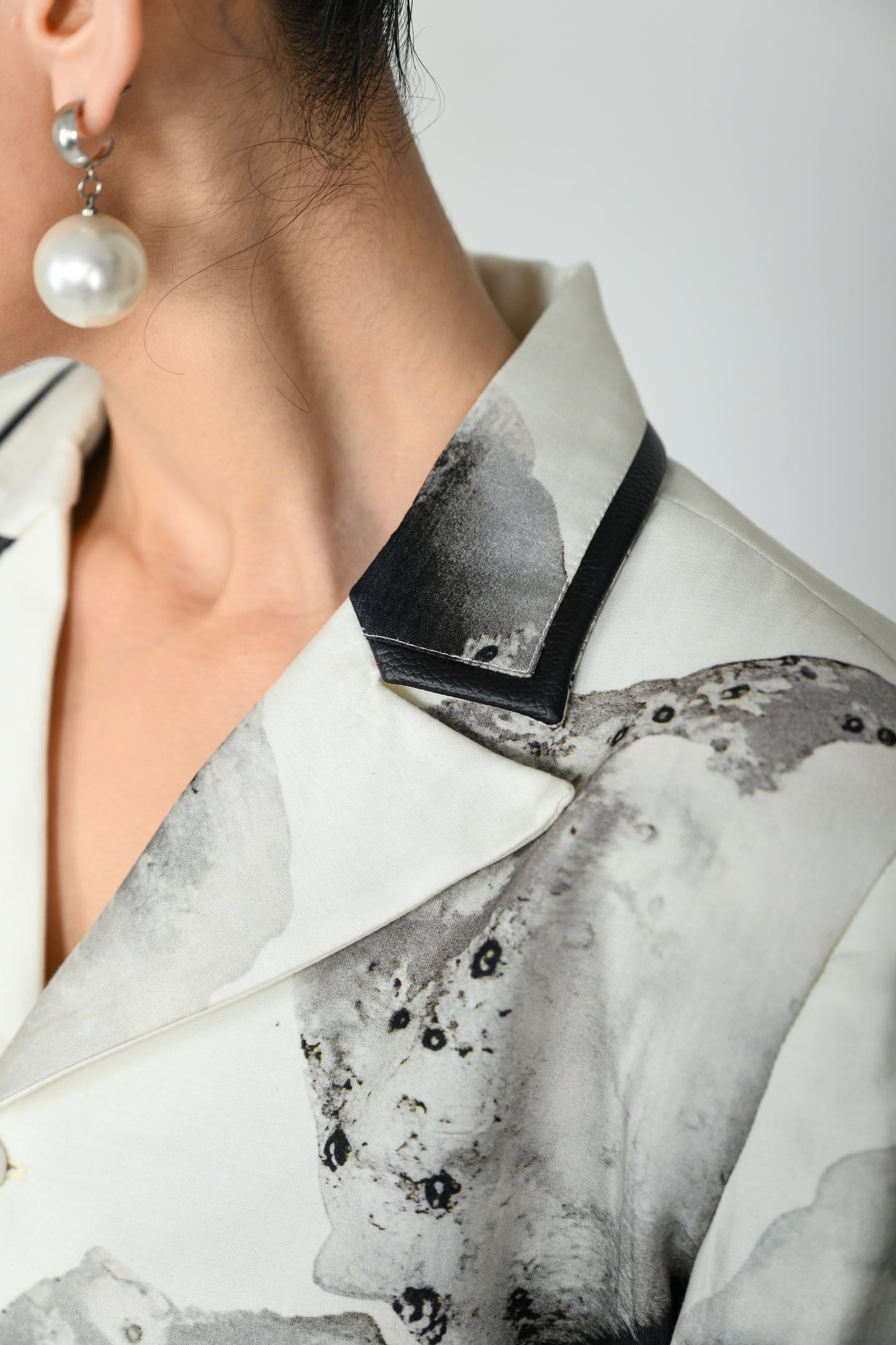 SNOWDROP CROP BLAZER