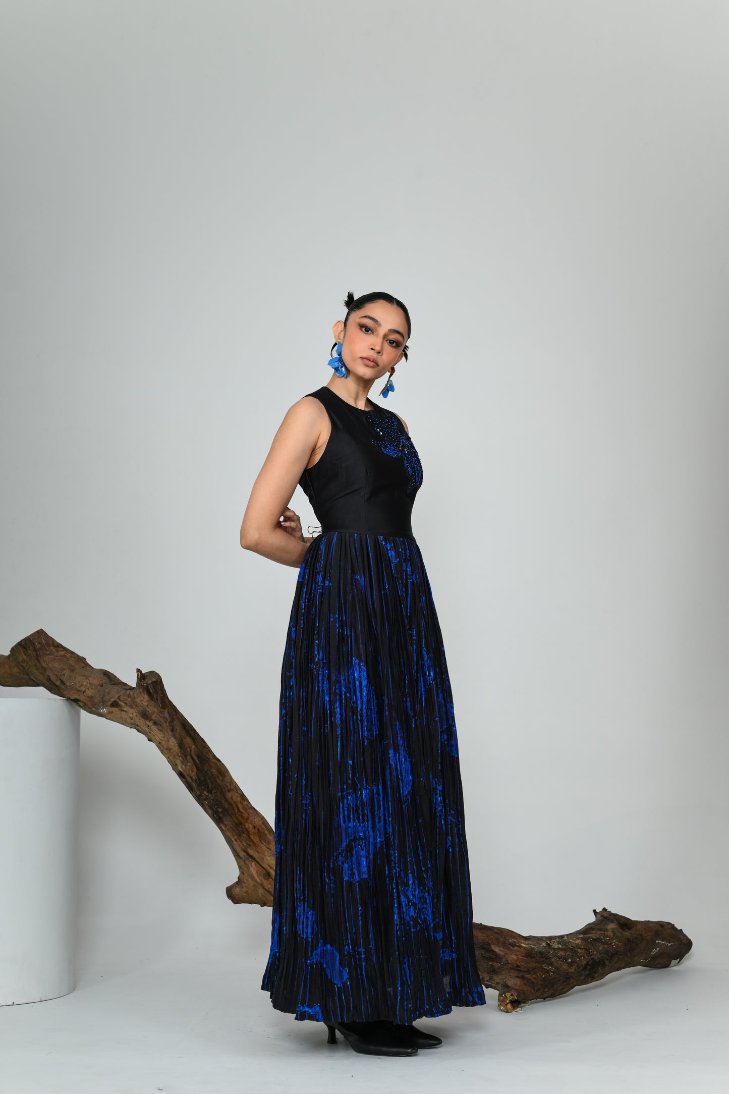 THE DNA GATHERED GOWN