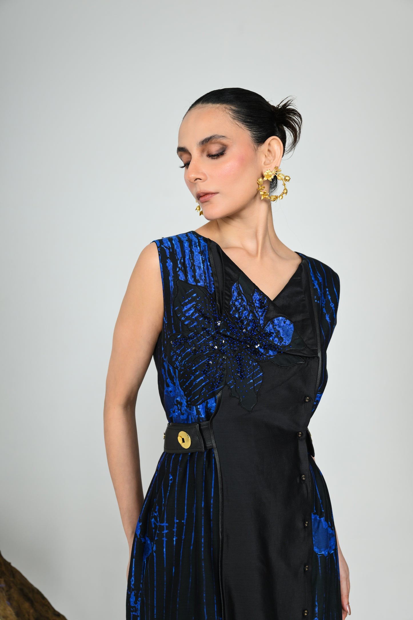 HELIX BELTED DRESS