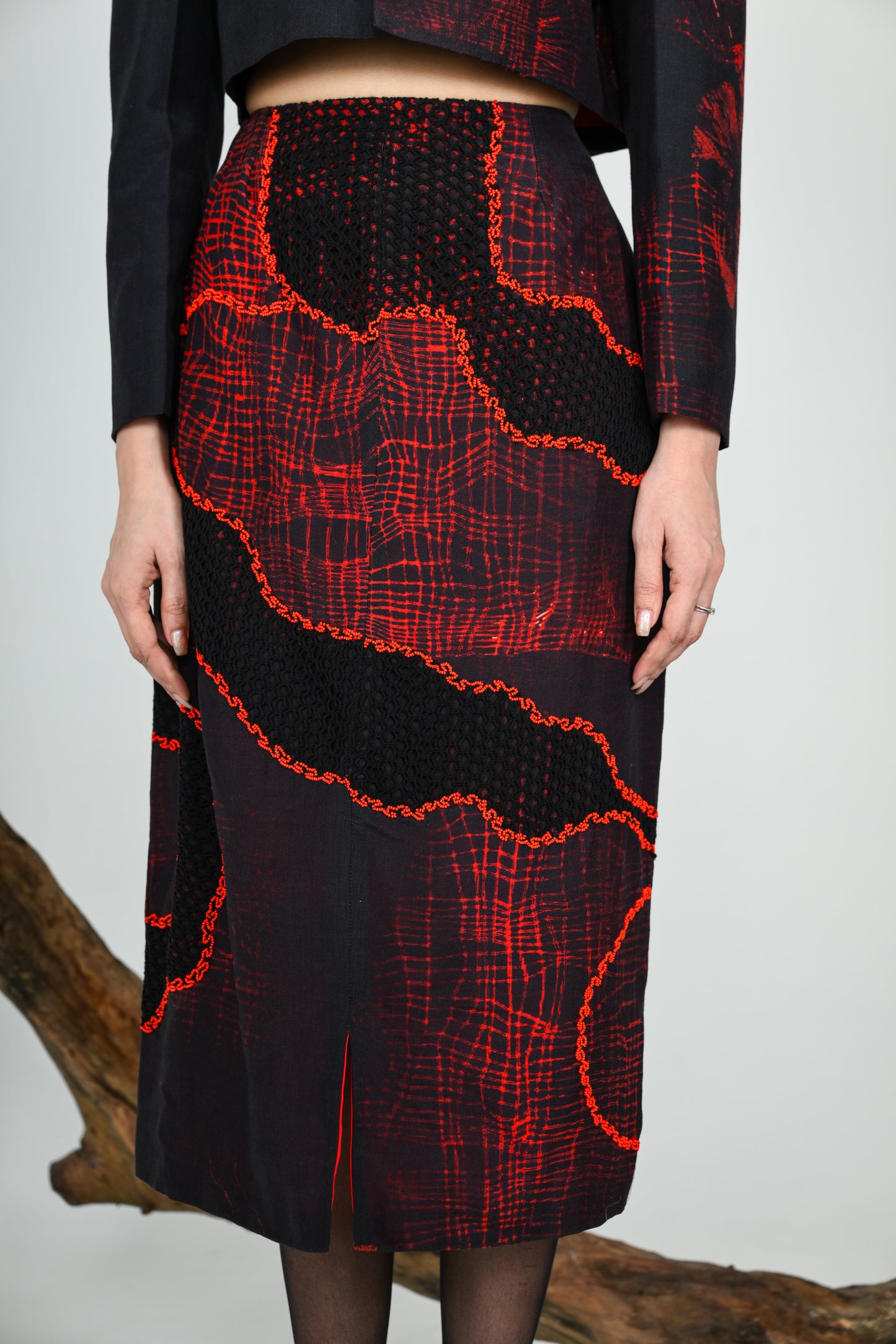 EMBERLINES LACE SKIRT