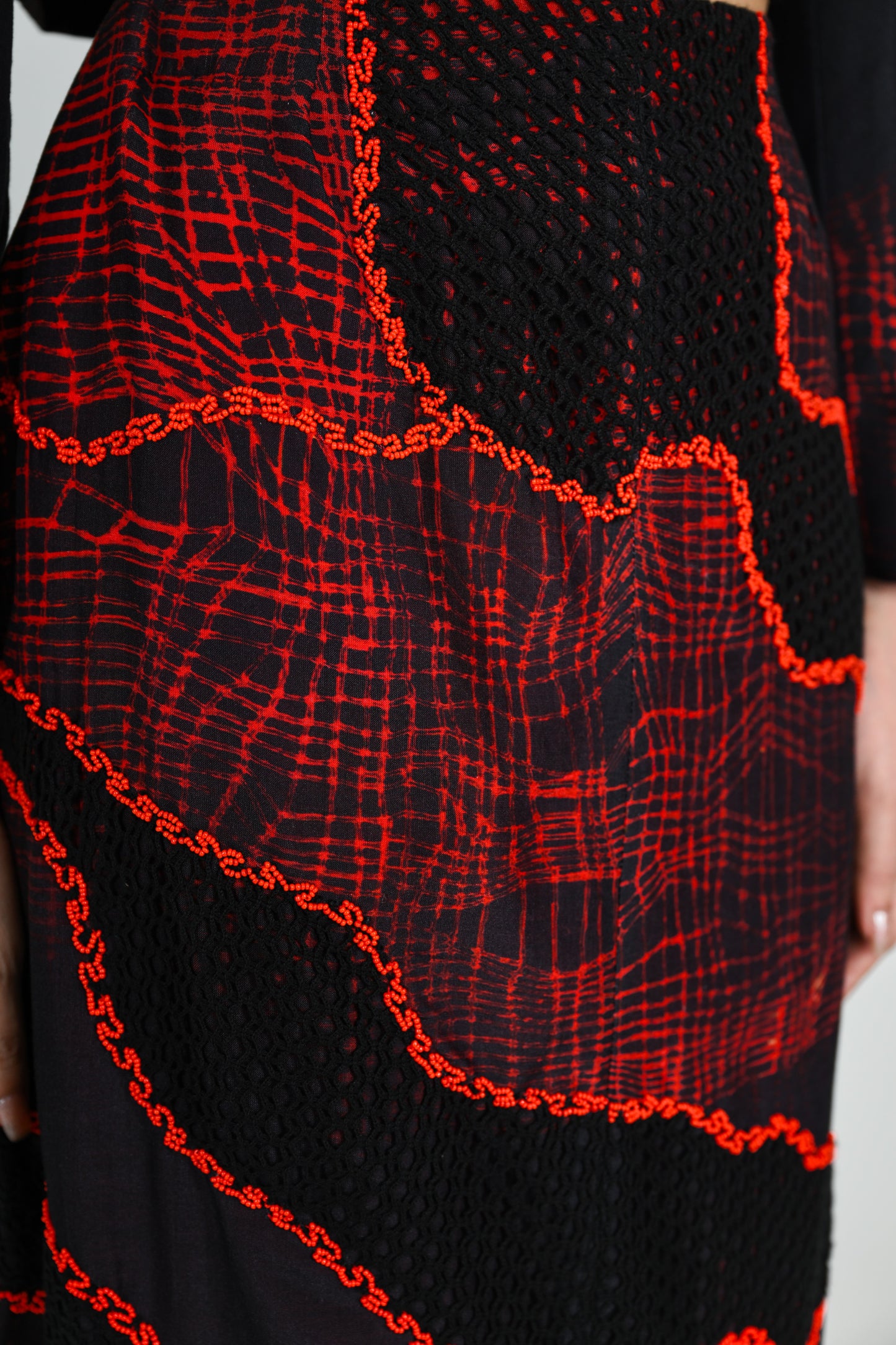 EMBERLINES LACE SKIRT