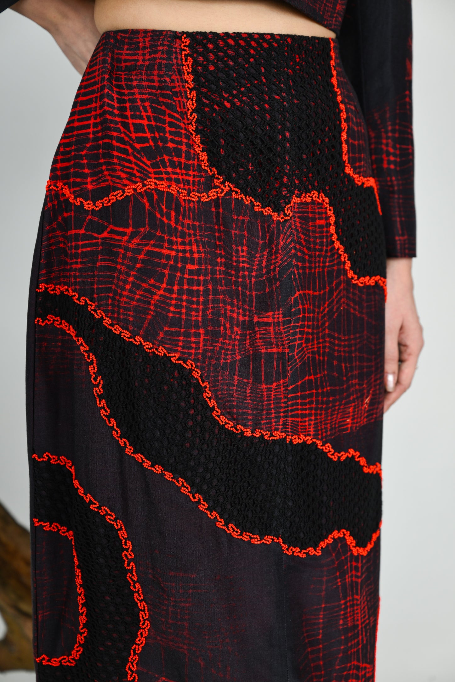 EMBERLINES LACE SKIRT